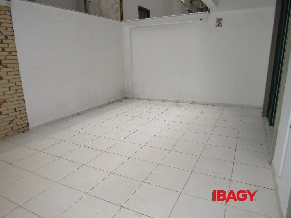 Apartamento de 1 dormitório com área de serviço e 35 m² — photo 19