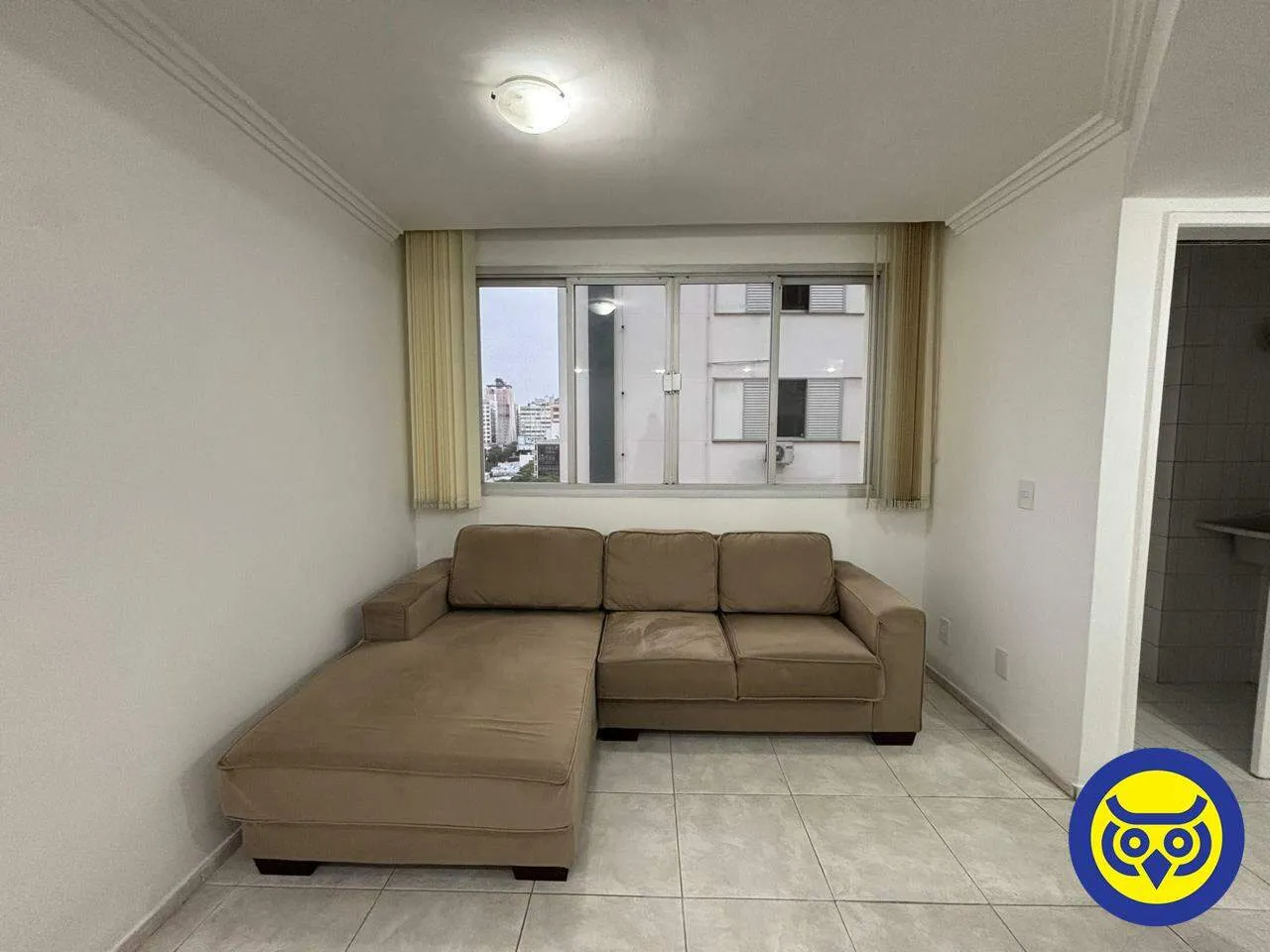 Apartment on the 7th floor with a washing machine — photo 8