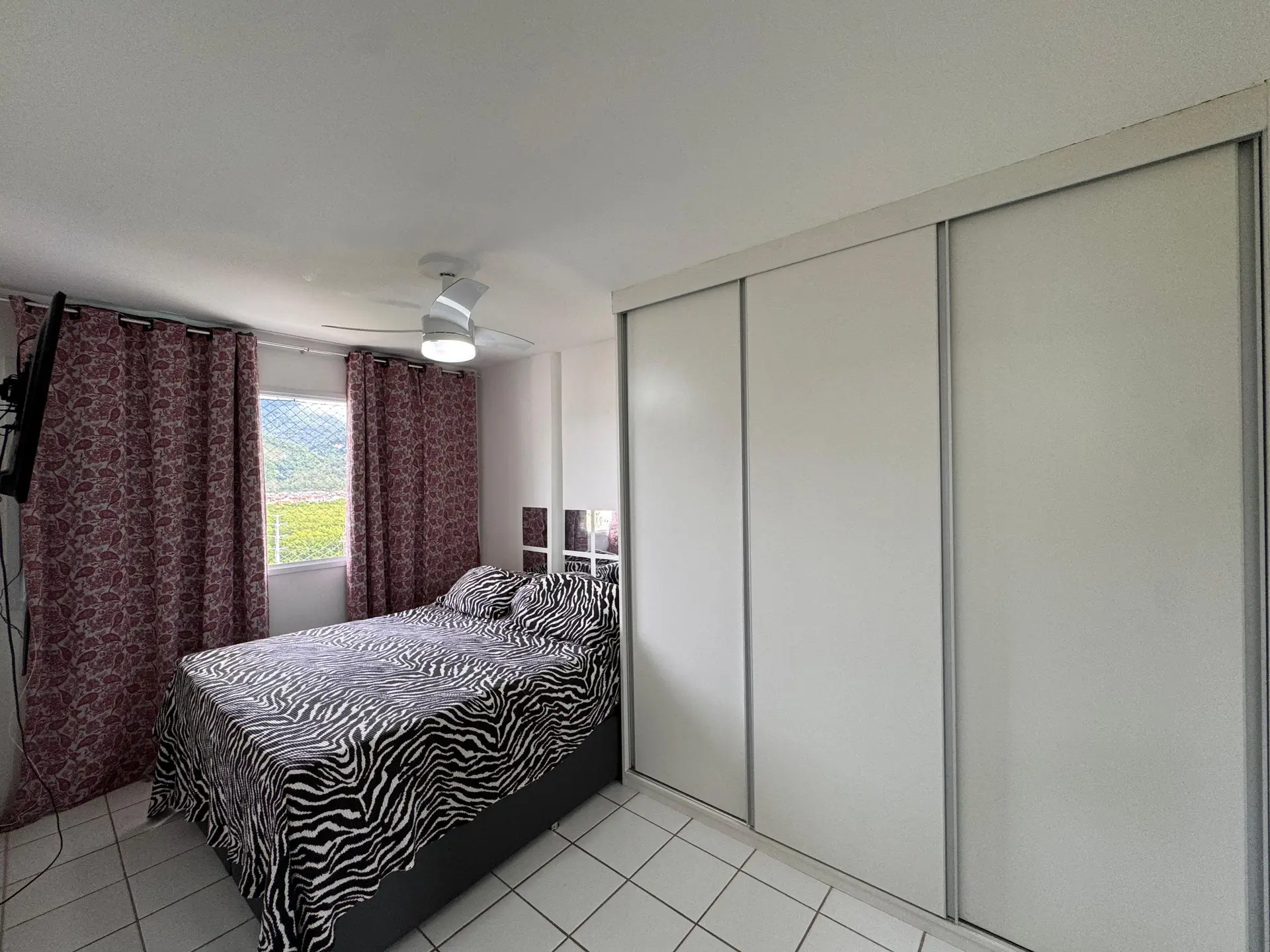 2-bedroom apartment with floor-to-ceiling windows — photo 28