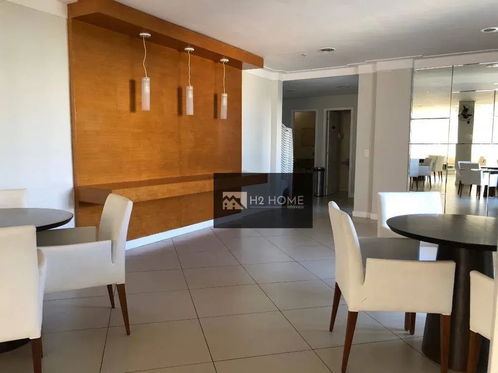 Penthouse with 160 m² and an enclosed balcony — photo 32