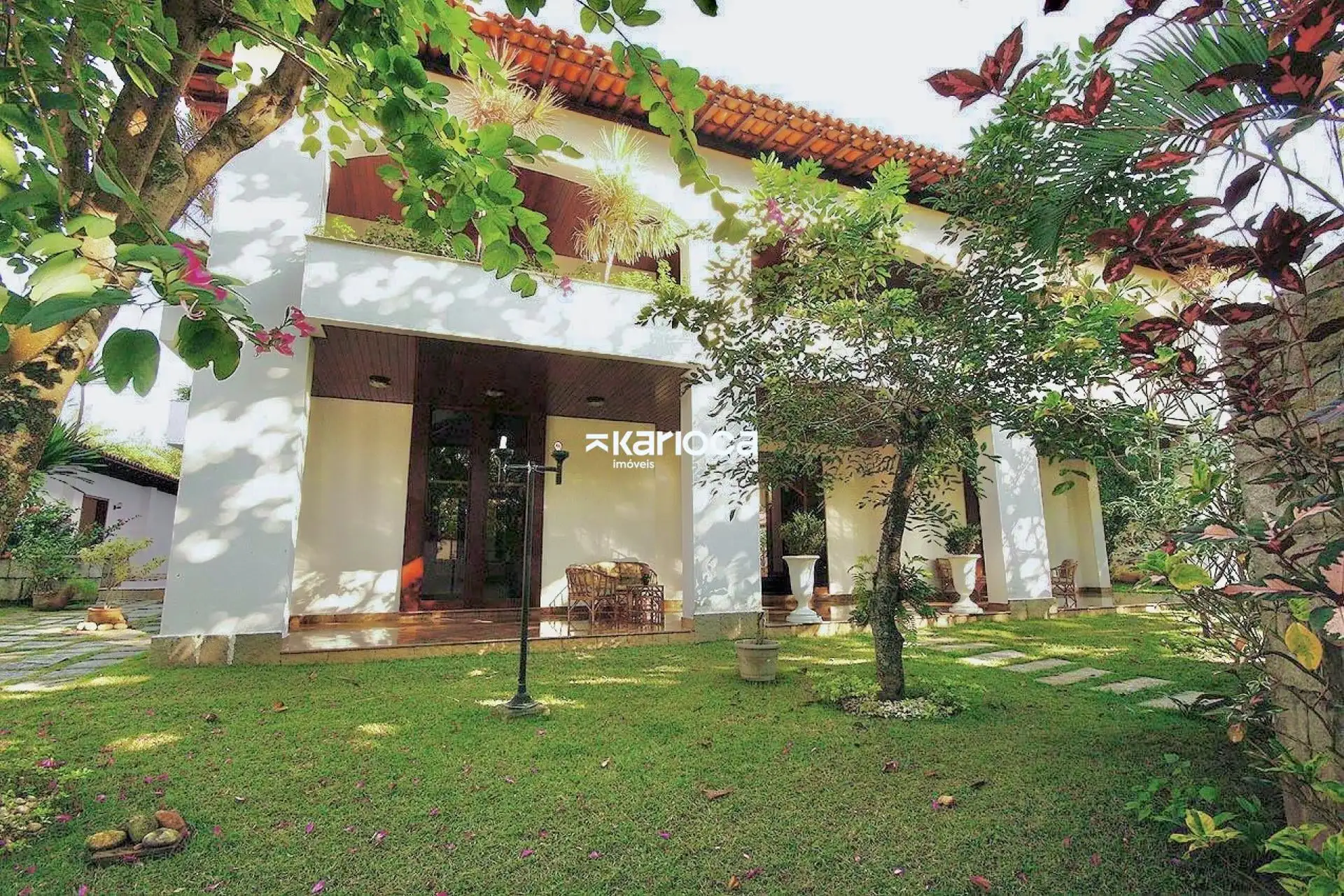 6-bedroom apartment with private garden and 8 parking spaces — photo 22