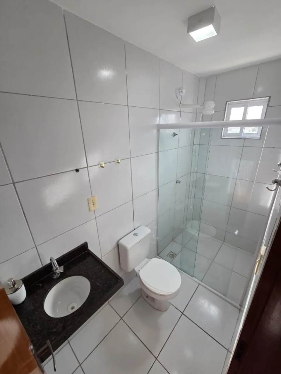 Furnished 2-bedroom apartment with 2 bathrooms — photo 6