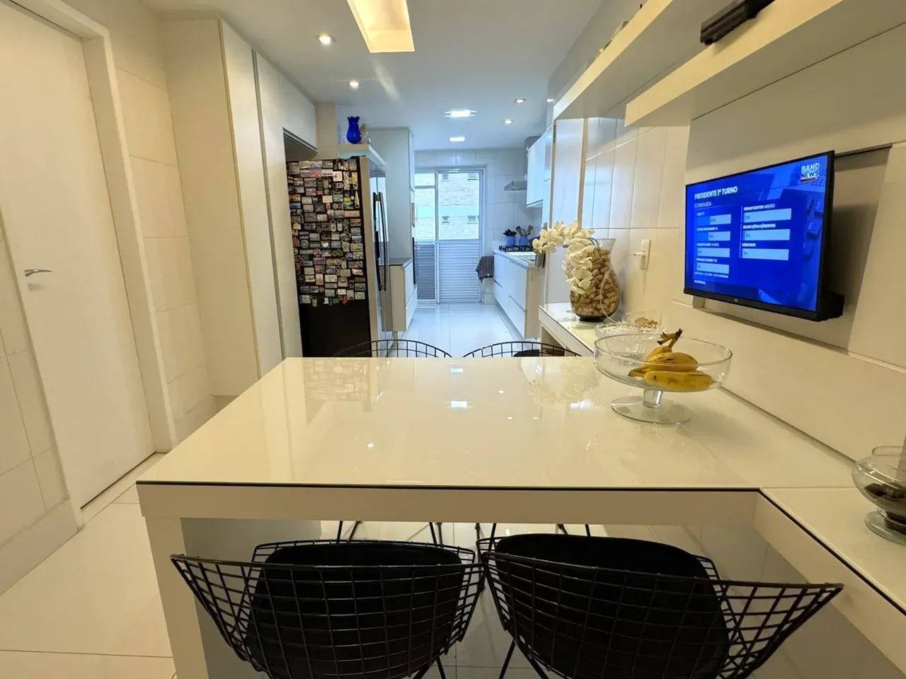 227 m² apartment with a water view and a bathtub — photo 16