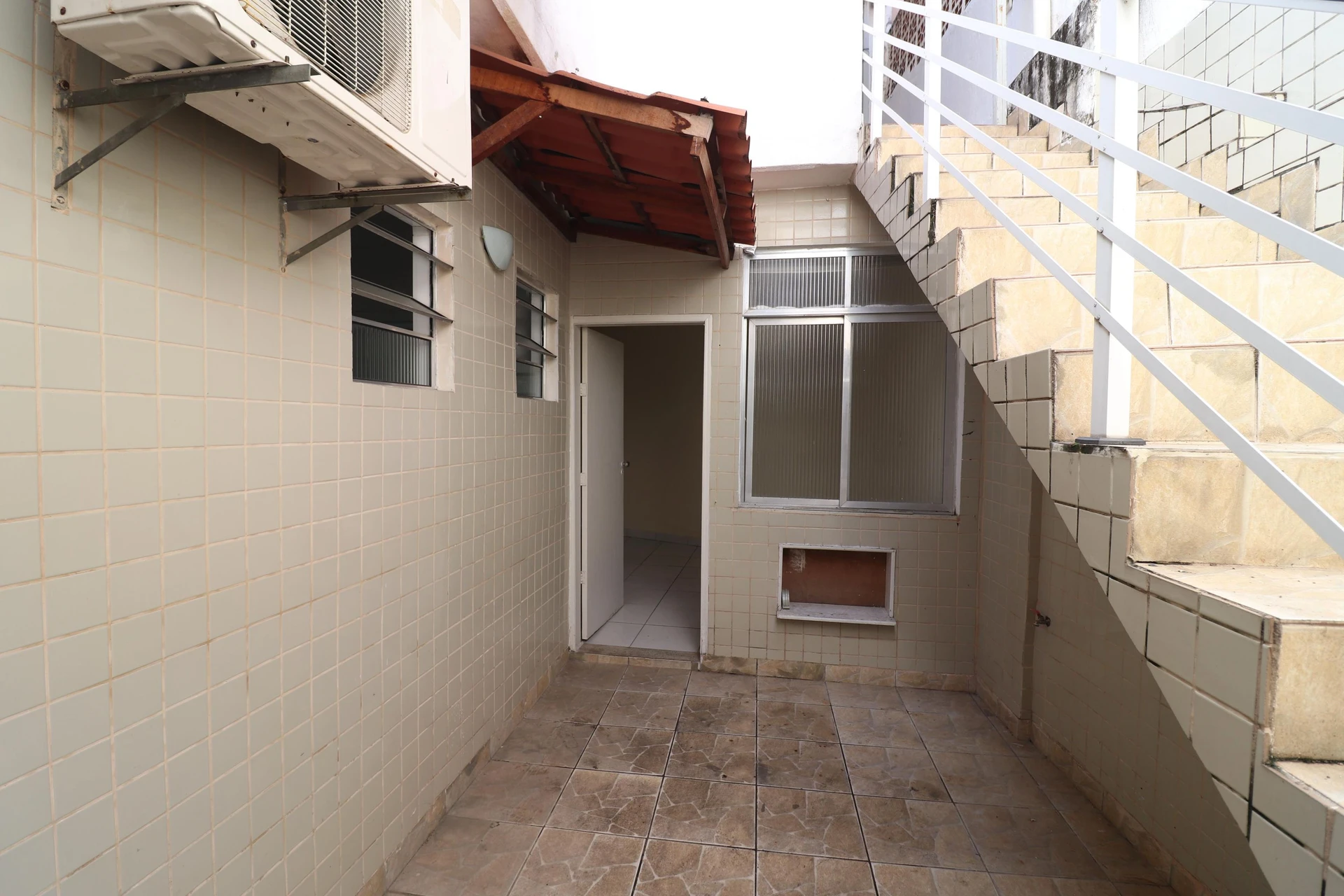 Apartamento com 2 quartos, 1 banheiro e sem vaga — photo 5