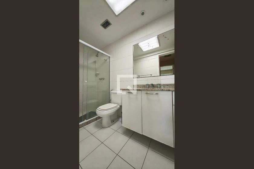 Apartamento de 2 quartos com varanda de vidro — photo 31