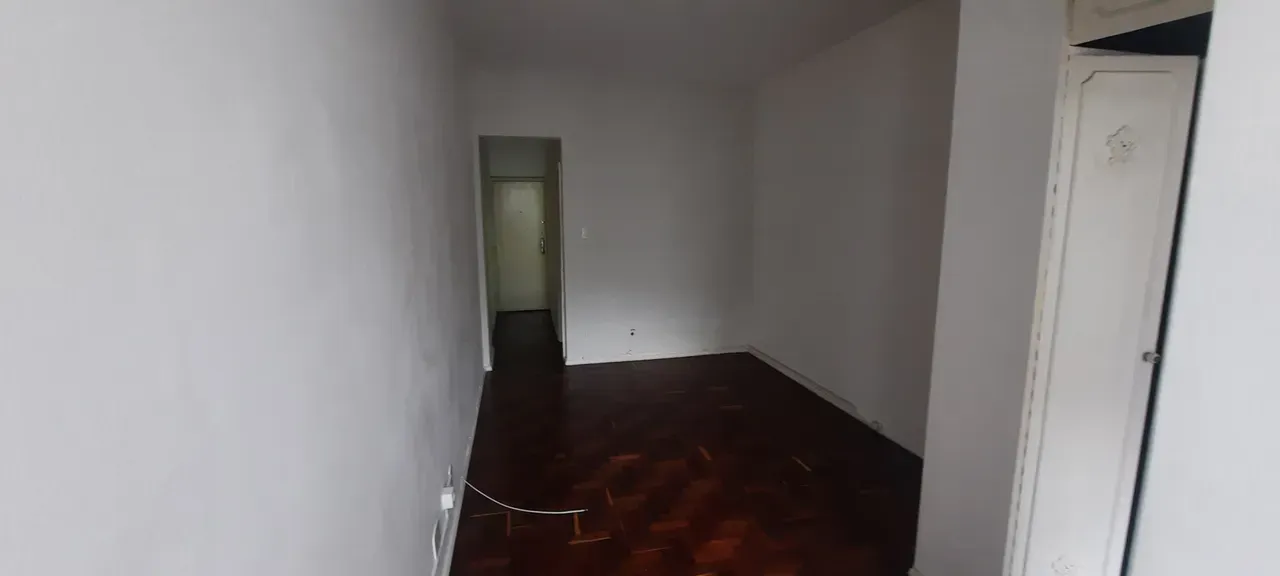 Apartamento, 45 m², com piso de madeira ou laminado — photo 2