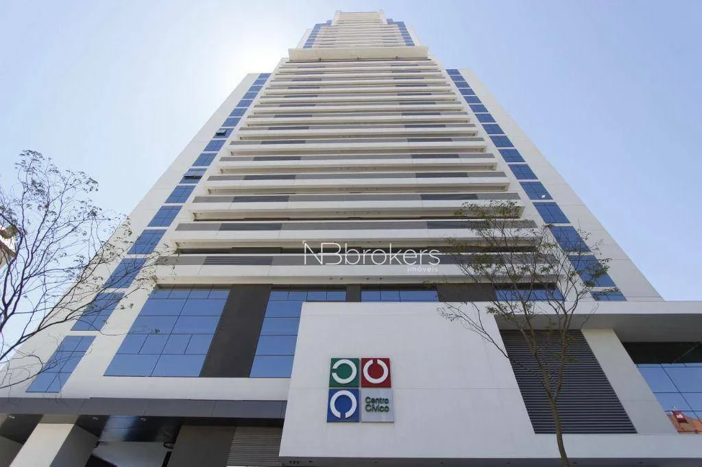 2-bedroom apartment with suite, balcony and private BBQ