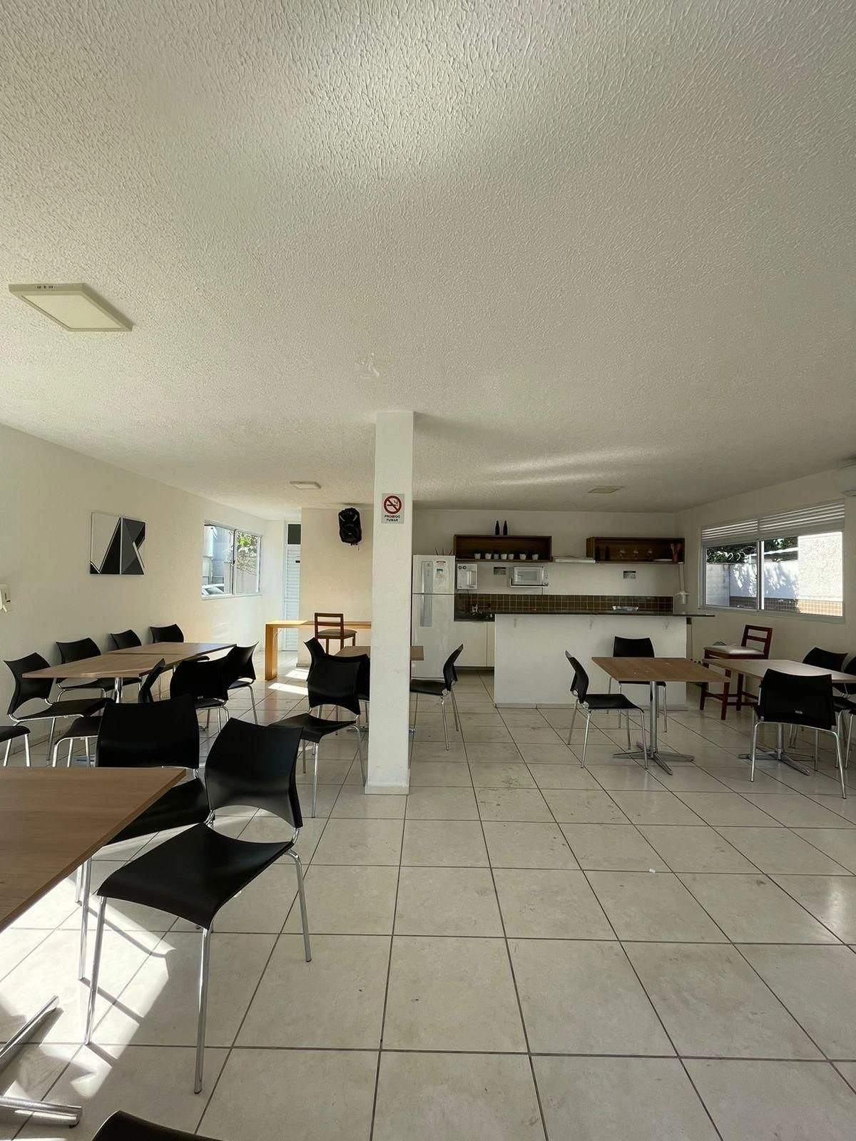 Unfurnished 2-bedroom apartment with 1 parking space — photo 13