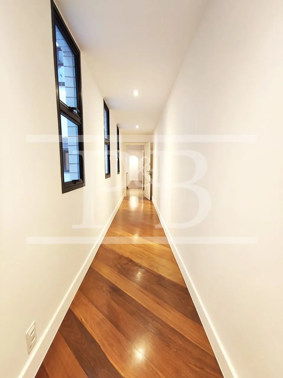 Apartamento para alugar com 4 dormitórios e 280 m² — photo 13