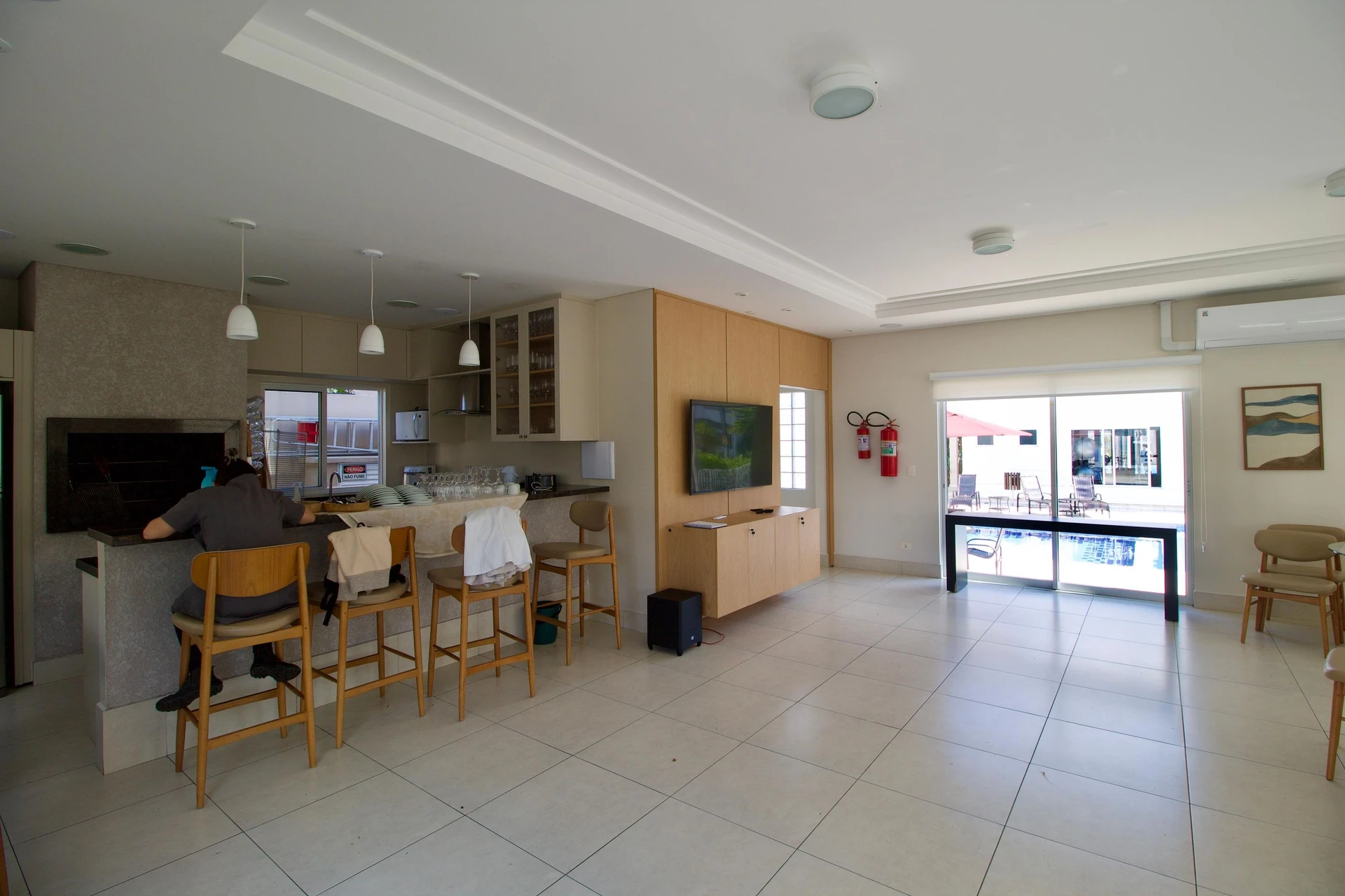 Casa mobiliada, 170 m², com janelas do piso ao teto — photo 23