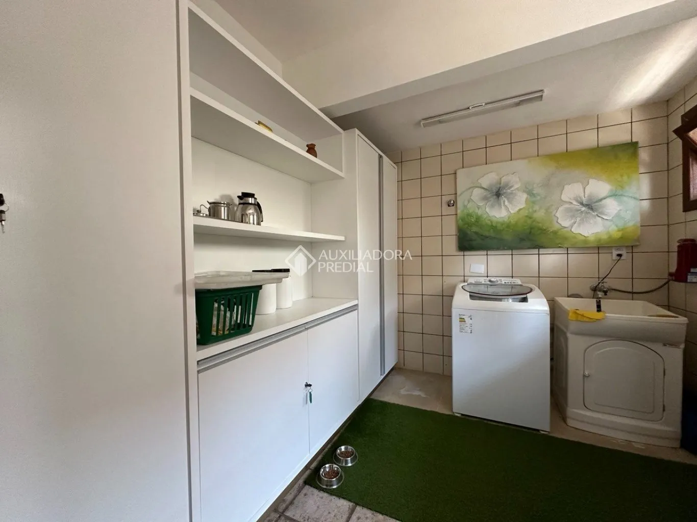 3 quartos e varanda envidraçada: casa de 288 m² — photo 33