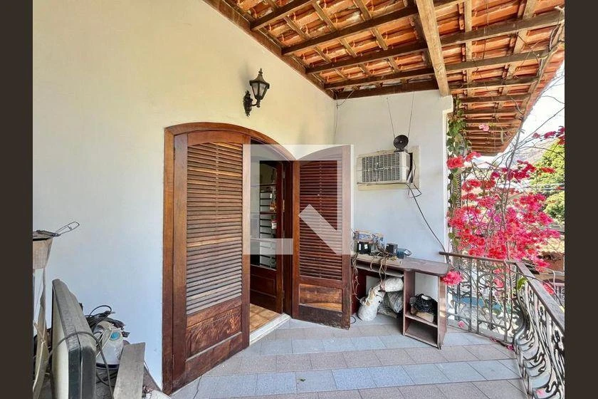 Casa de 300 m² com 4 quartos e 2 vagas — photo 48