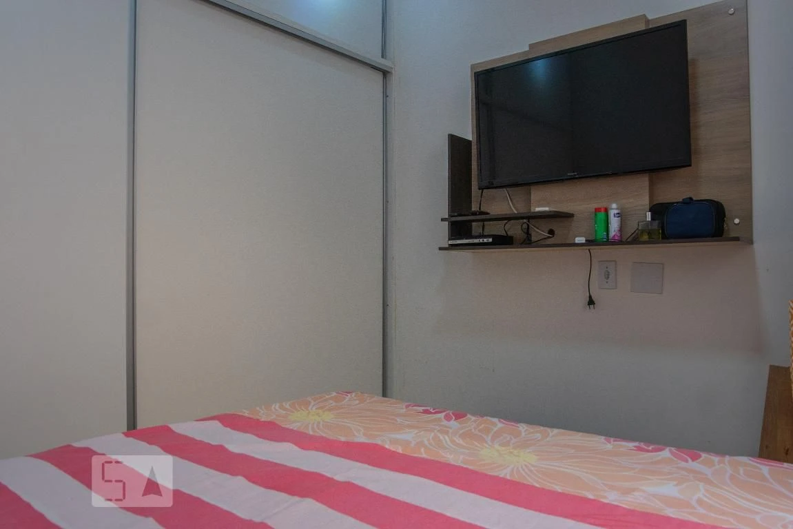 Washing machine in a one-bedroom apartment, 35 m² — photo 8