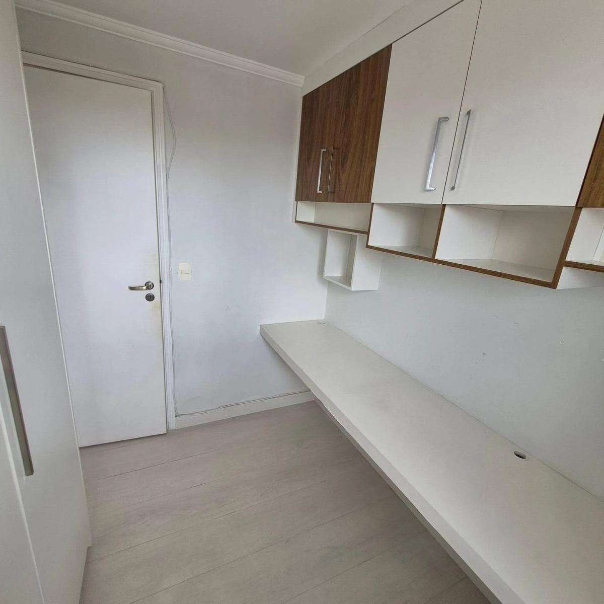 Furnished 3-bedroom apartment with covered parking — photo 23