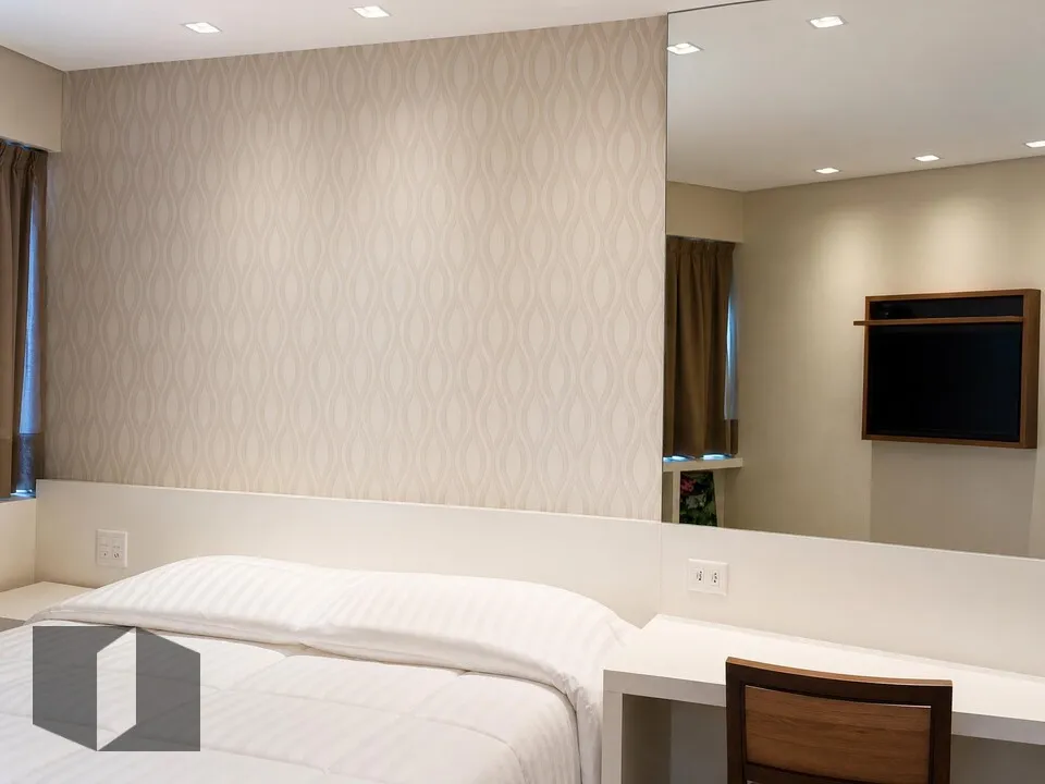 Furnished 1-bedroom apartment with open-plan kitchen — photo 3