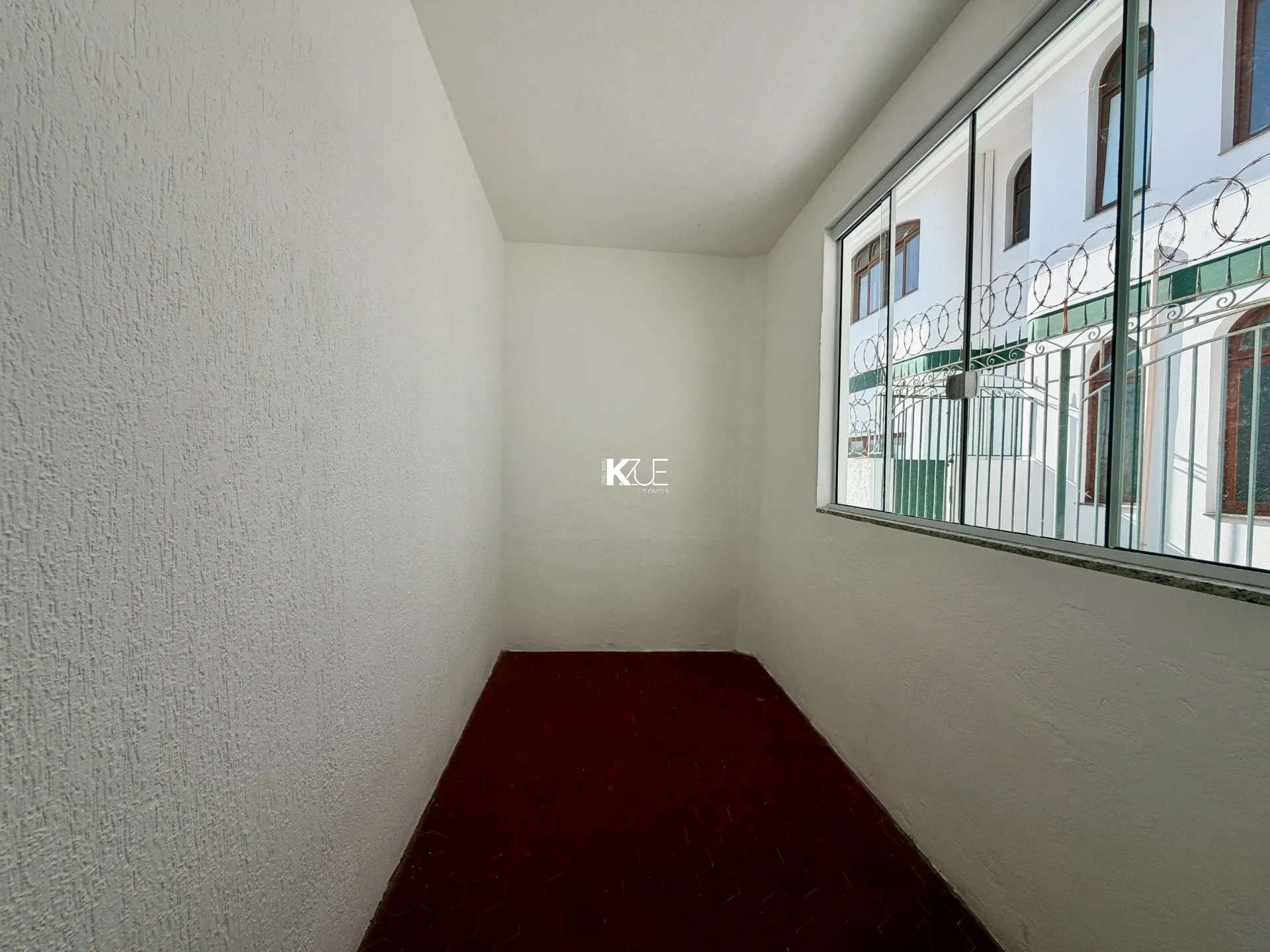 3-bedroom house with a suite, 324 m² total area — photo 26