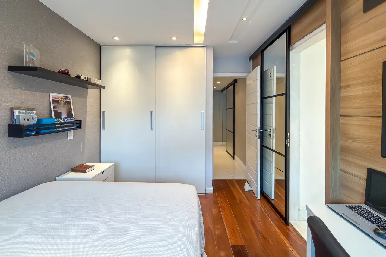 Furnished 3-bedroom apartment with 4 bathrooms — photo 22
