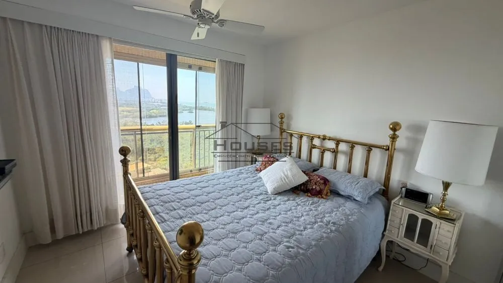 4-bedroom unfurnished apartment with 1 bathroom — photo 17