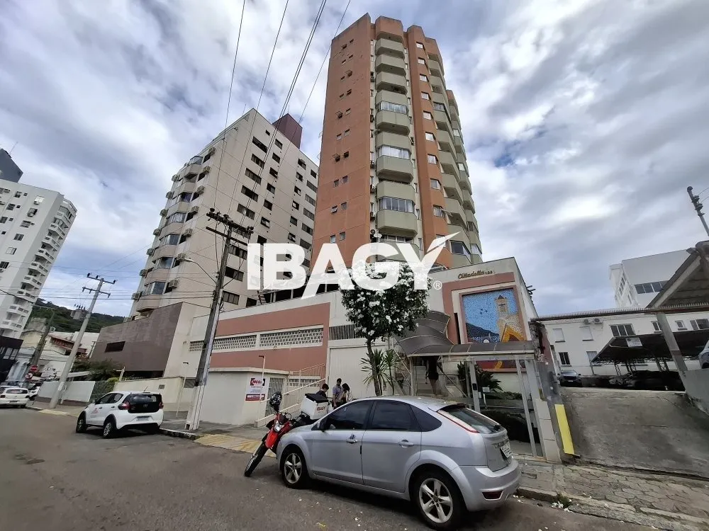 Furnished 1-bedroom apartment with a balcony — photo 18