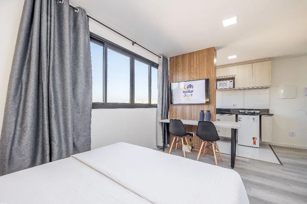Furnished studio, 24 m², with a home office