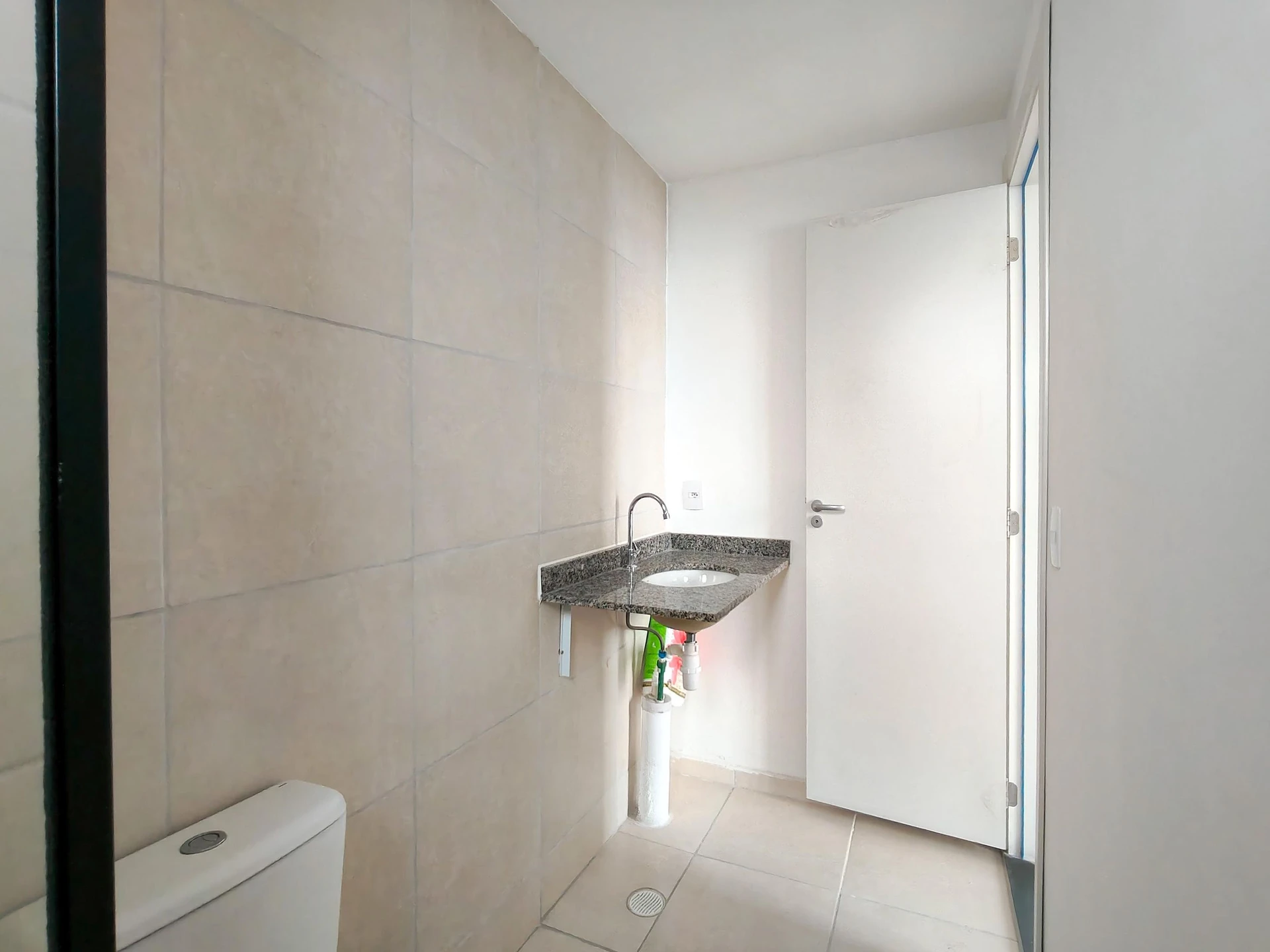 3-bedroom apartment with a water view in Rio de Janeiro — photo 32