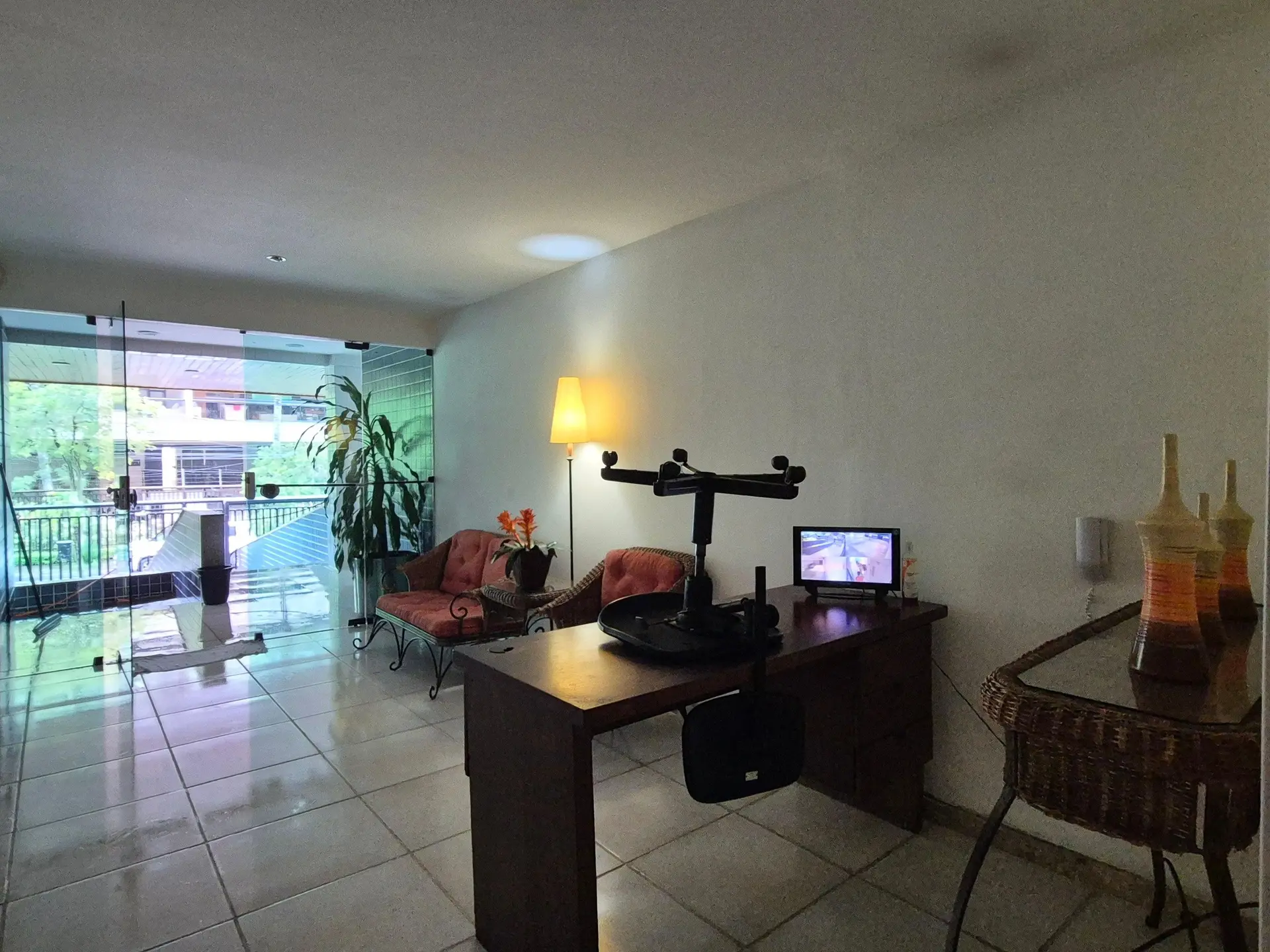 Rental apartment with 4 bedrooms and 3 en-suite baths — photo 3