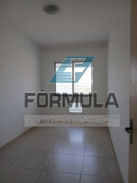 One-bedroom apartment in a building with a gym — photo 16