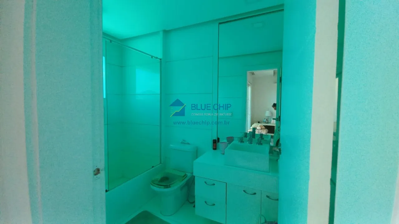 Unfurnished house for rent with 5 suites and a balcony — photo 12