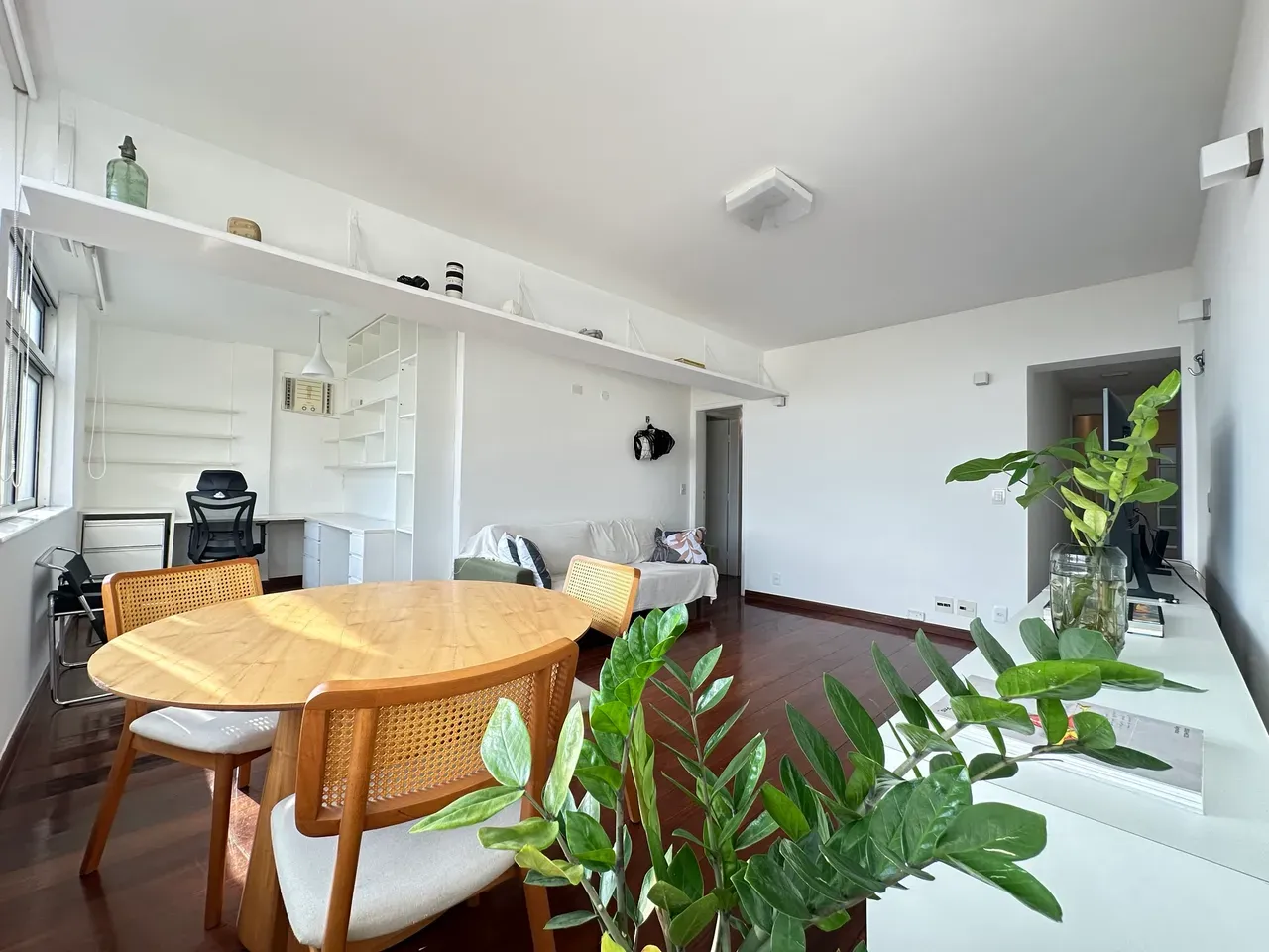 Apartment on the 4th floor with floor-to-ceiling windows — photo 14
