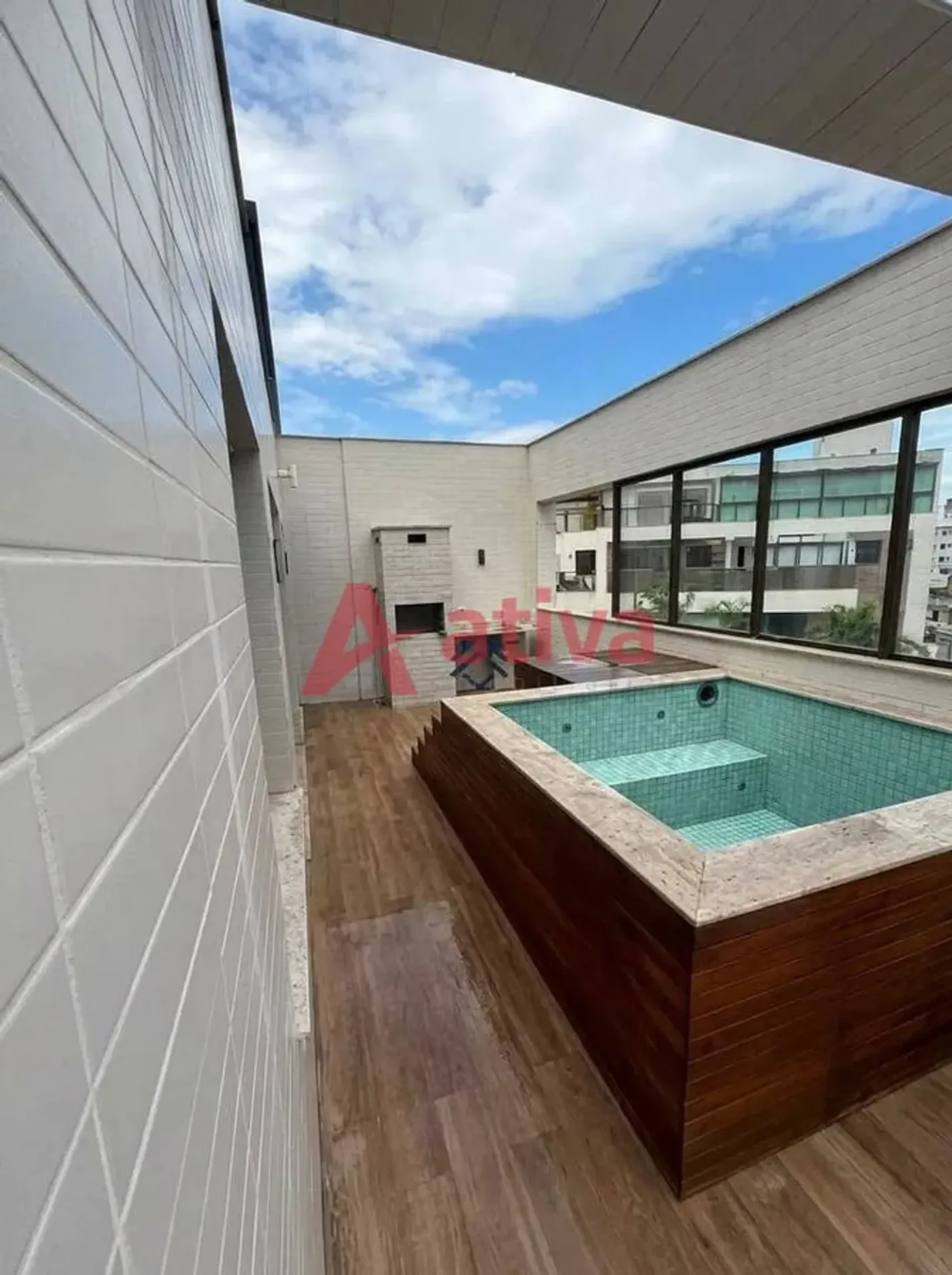 Furnished apartment, 150 m², with a grill on the balcony — photo 43
