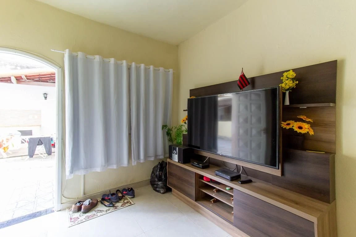 Furnished house with 3 bedrooms and 2 bathrooms — photo 25