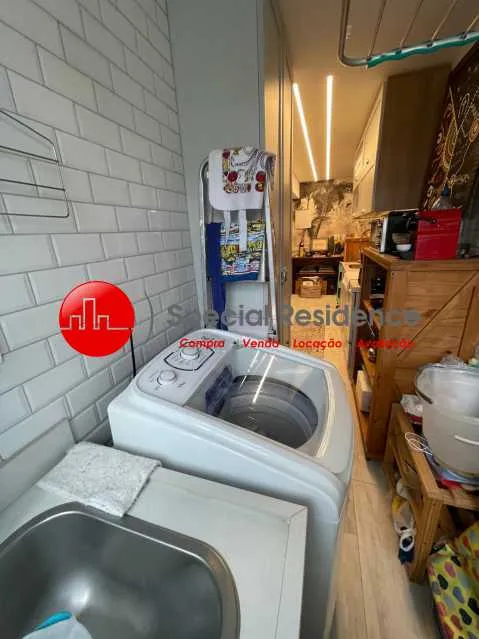 Apartment with 2 bedrooms, 3 bathrooms and a glass balcony — photo 3