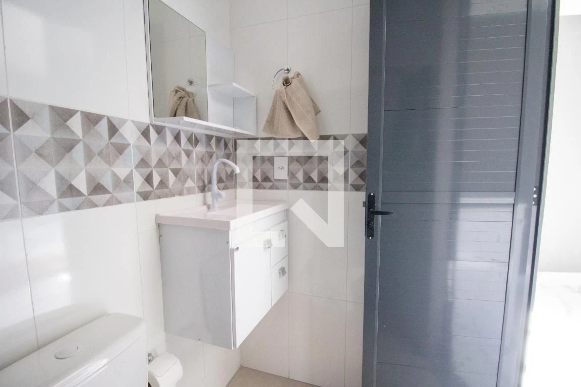Furnished house with 2 en-suite bedrooms and gas kitchen — photo 16
