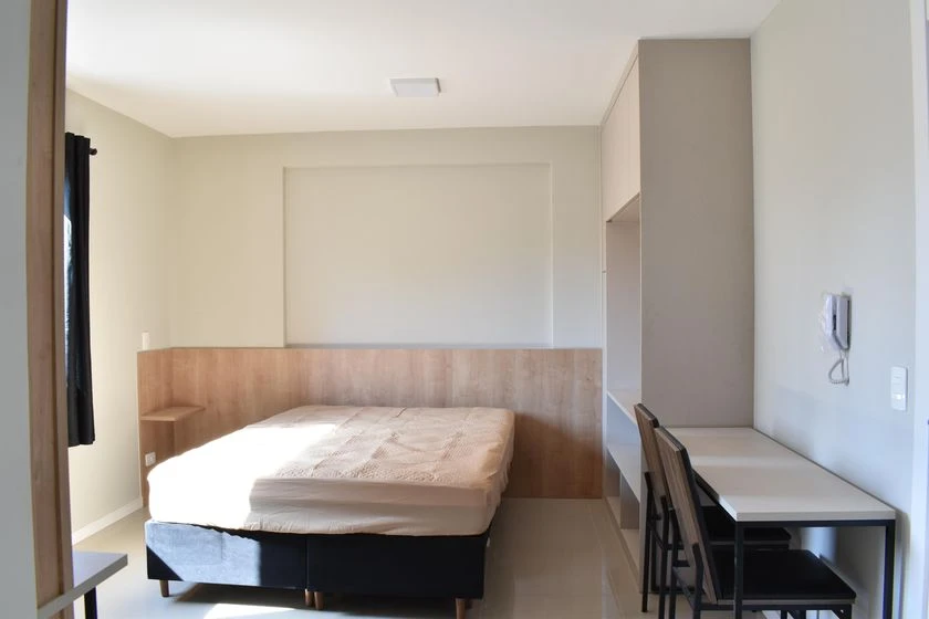 Studio with 1 bedroom and 1 bathroom, no parking — photo 3