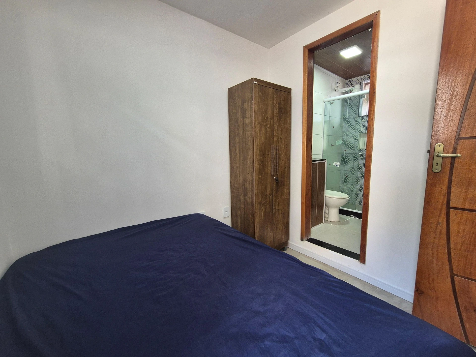Home office in a one-bedroom apartment, 30 m² — photo 20