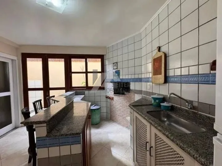Casa amueblada con 5 dormitorios y 480 m² — photo 10