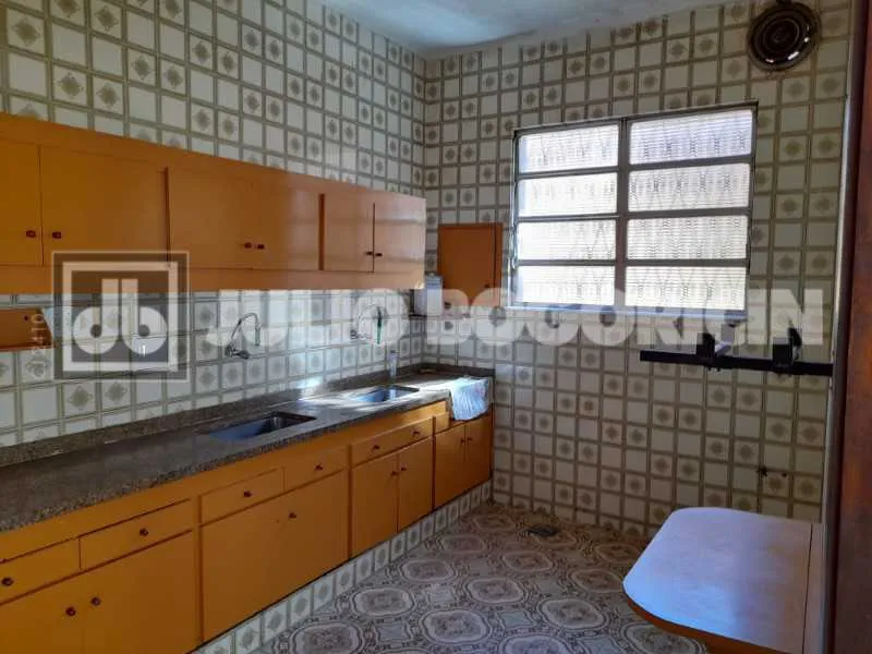 Будинок 360 м² із спільним басейном — photo 12
