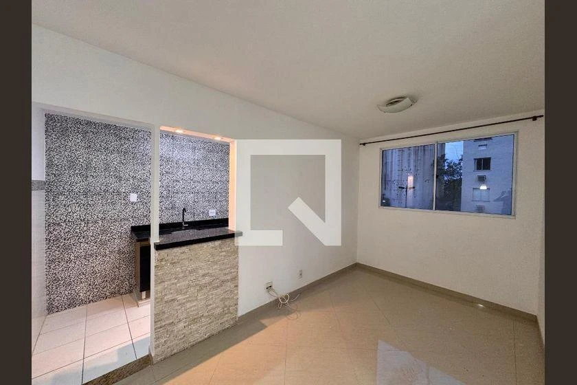 2-bedroom apartment in a building with a gym — photo 14
