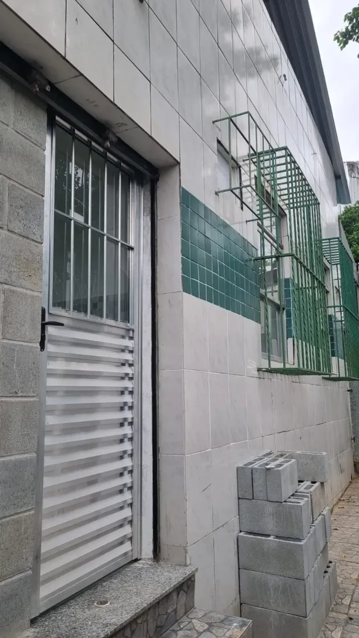 House with 3 bedrooms, air conditioning, and enclosed kitchen — photo 7