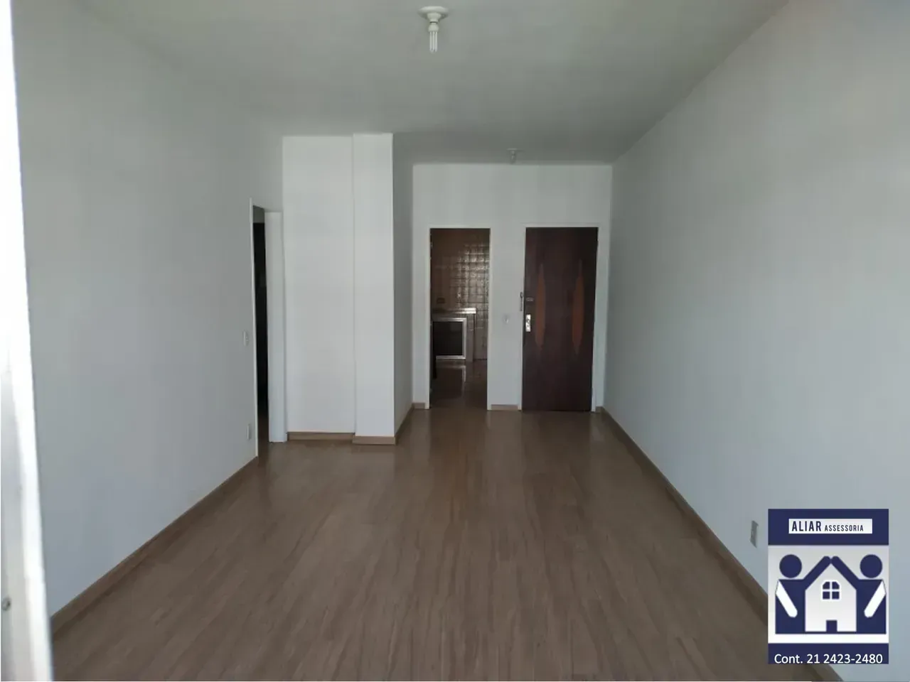 Apartment on the 6th floor with a glass-enclosed balcony