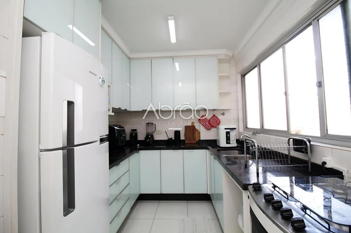 Apartamento de 3 dormitorios con cocina separada — photo 5