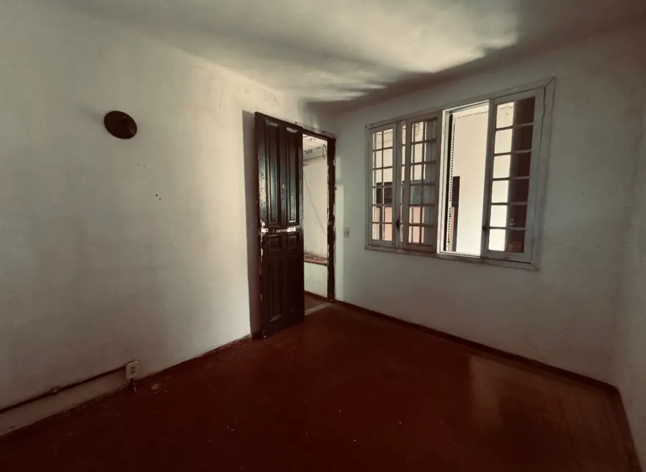 Casa sem mobília com 5 quartos e 2 vagas de garagem — photo 20