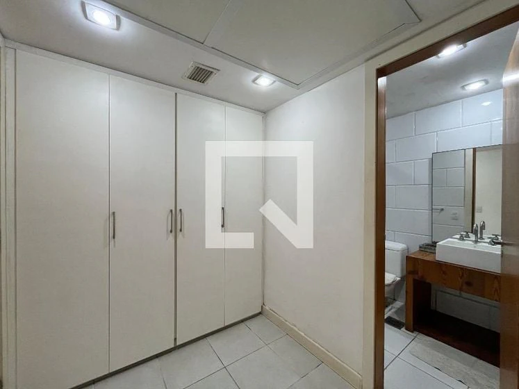 Apartamento mobiliado de 1 quarto com vista para a água — photo 25