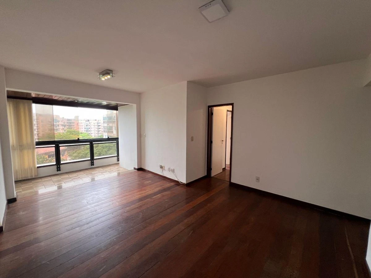 Apartamento de 90 m² com 2 quartos e 3 banheiros — photo 2