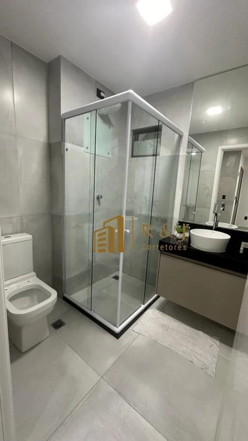 One-bedroom apartment with a water view — photo 8