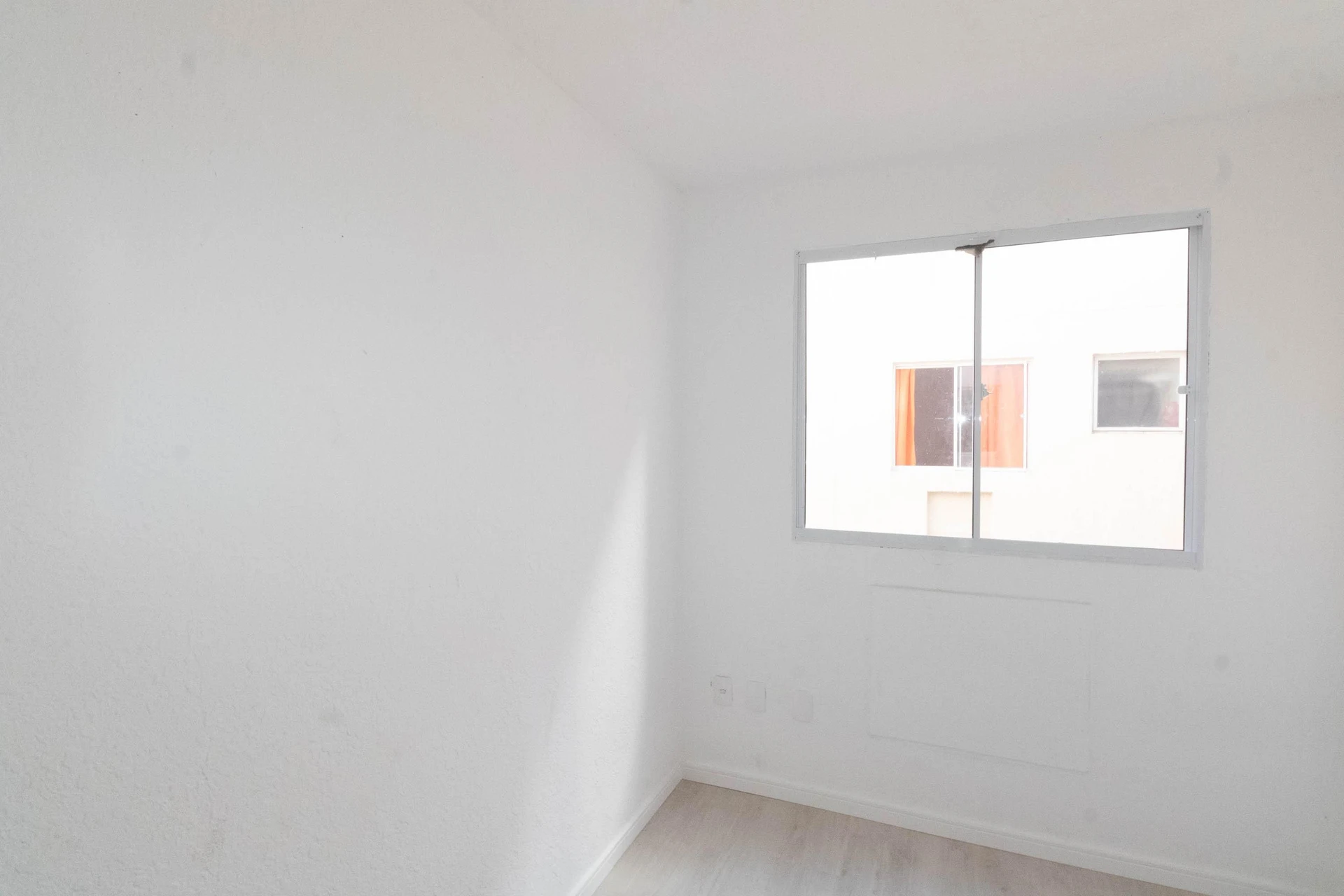 Unfurnished rental apartment with 2 bedrooms and 1 parking spot — photo 25