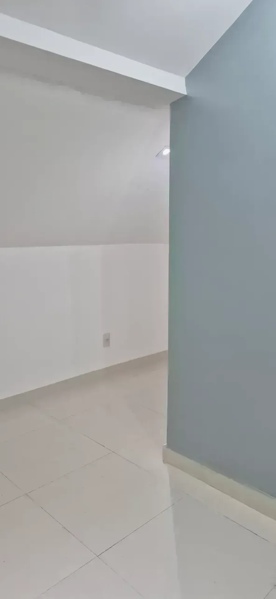 Furnished triplex house with 4 bedrooms and 5 baths — photo 46