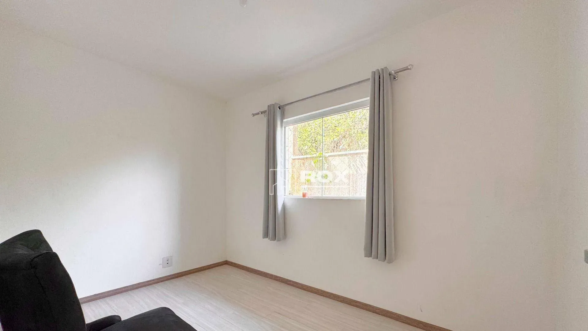 3-bedroom house with a garden in Curitiba — photo 32