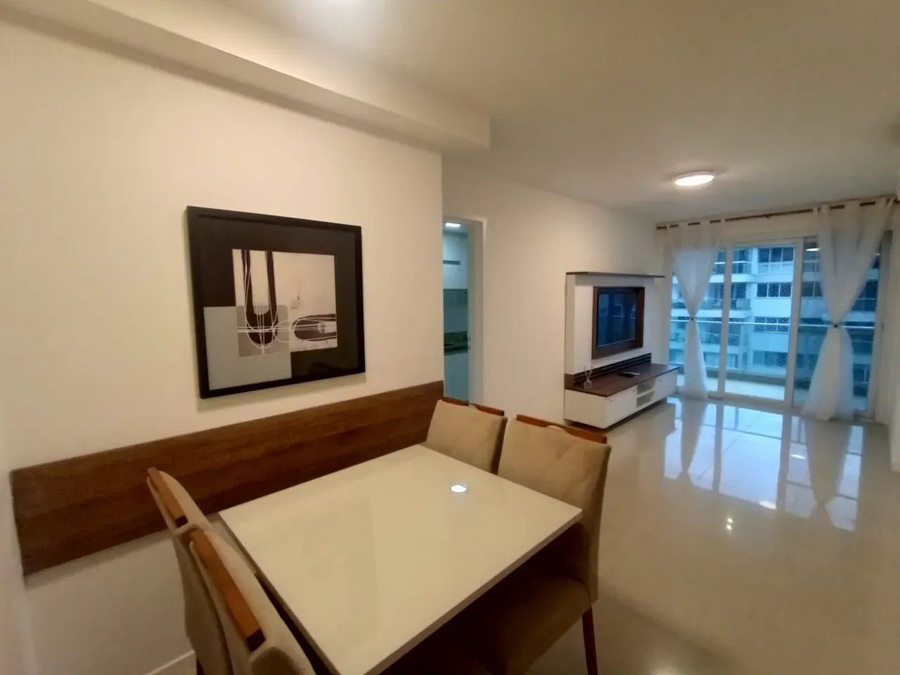 2-bedroom apartment with enclosed balcony and parking — photo 9