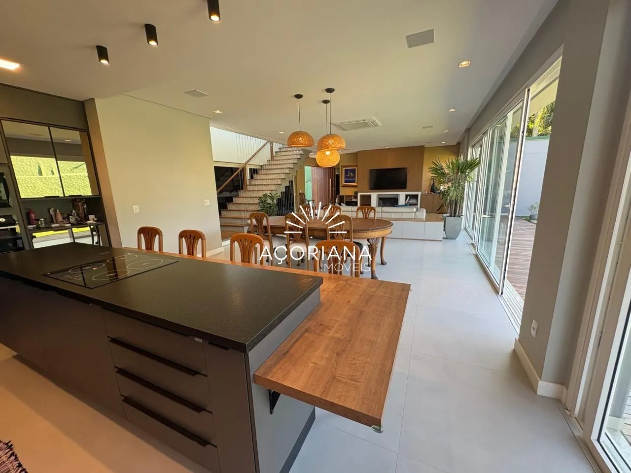 Casa mobiliada com 4 suítes e jardim privativo — photo 4